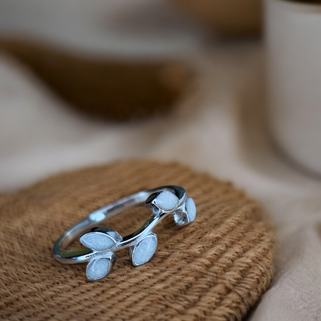 Ivy Ring