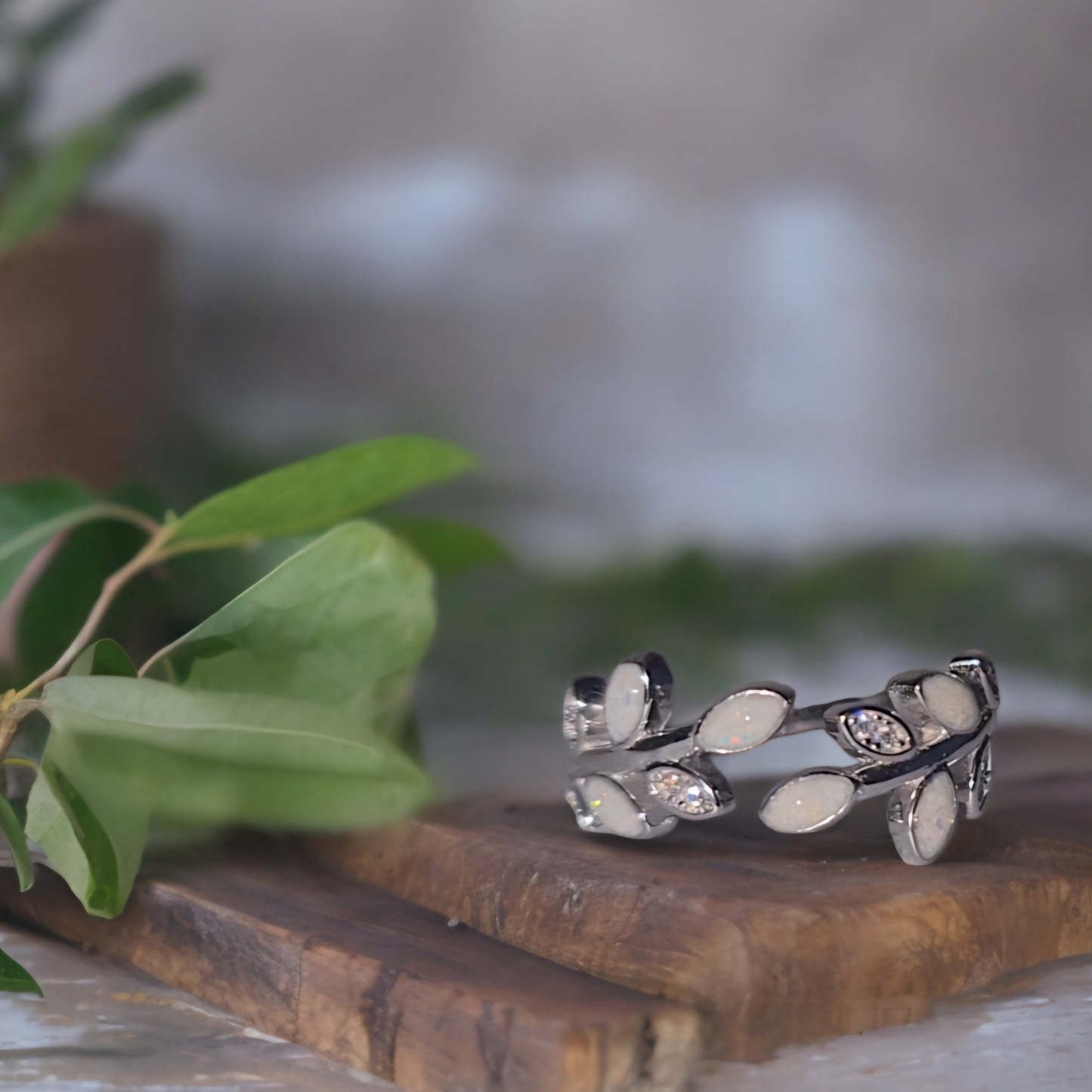 Ivy Sparkle Ring