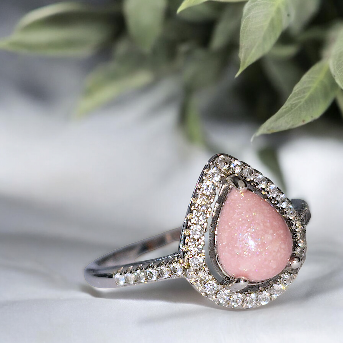 Drop Sparkle (Claw Setting)