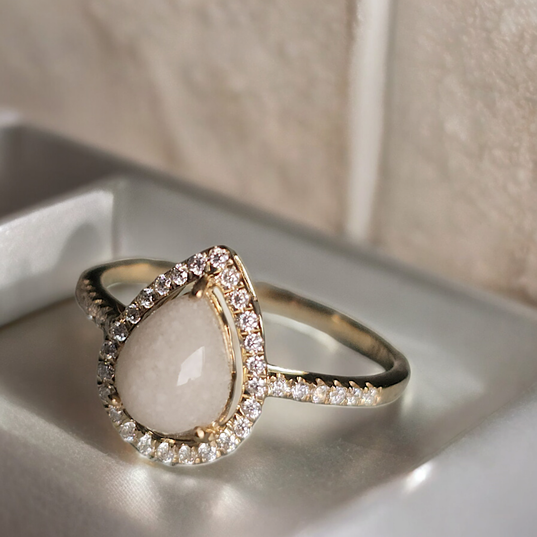 Drop Sparkle (Claw Setting)