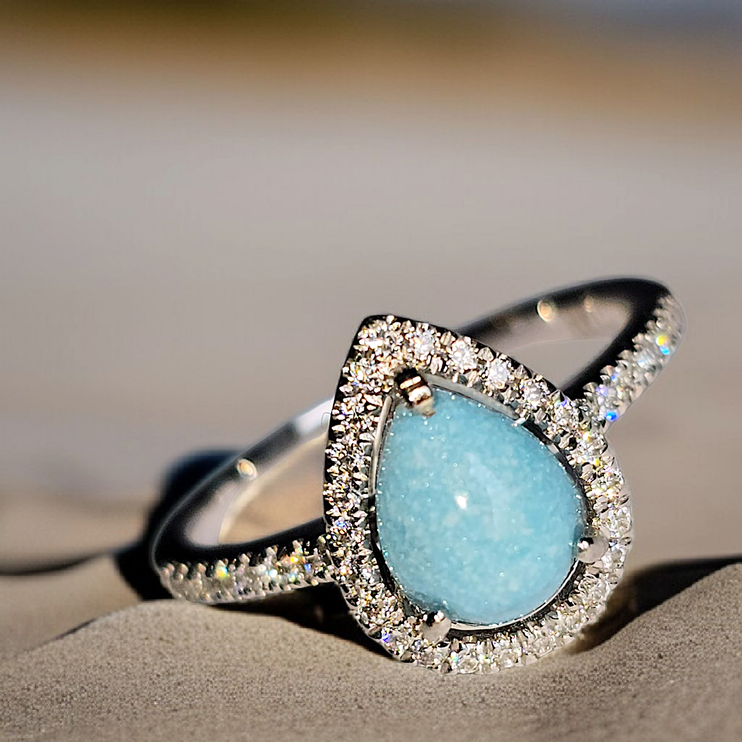 Drop Sparkle (Claw Setting)