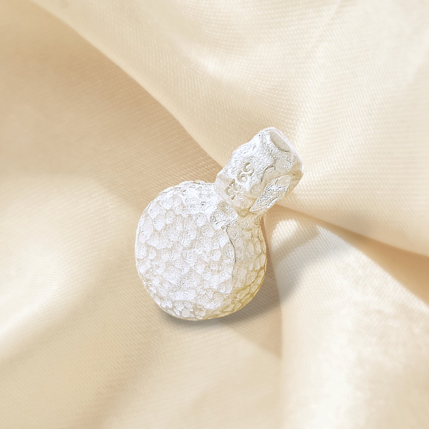 Riverstone Pendant